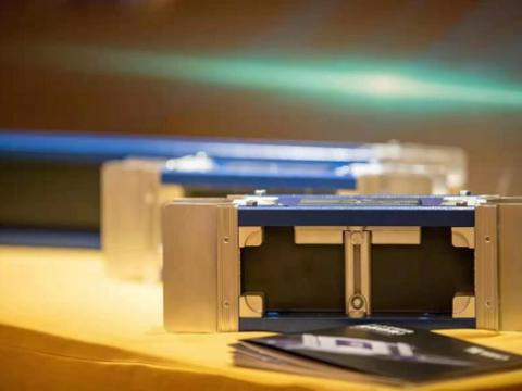 pp电子电气Pro B母线正式宣布：母线 被重新界说